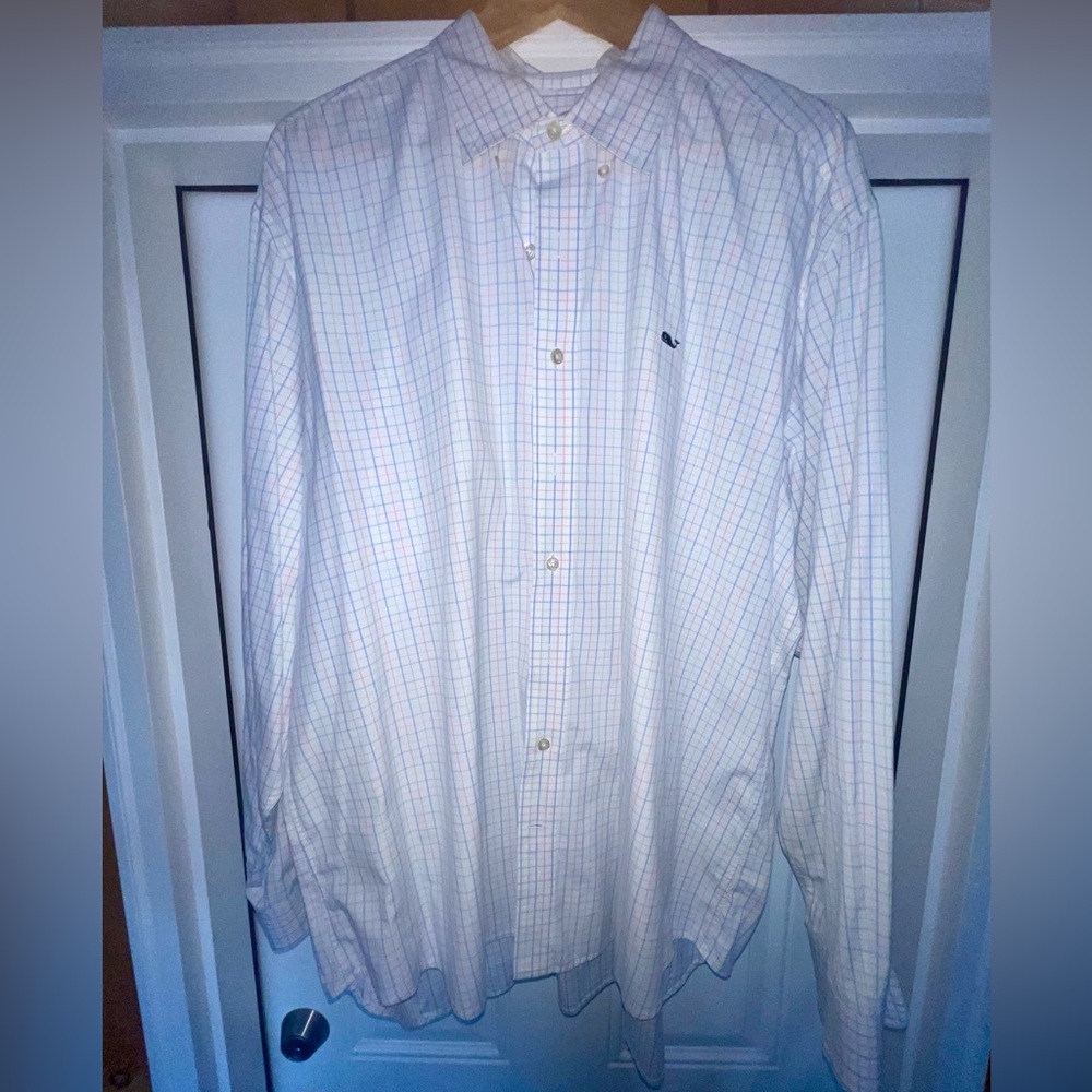 Vineyard Vines Men's White and Blue Checkered Shirt
